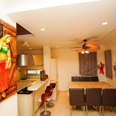 Golden Villa - Duplex House With Private Theater - Near To Alipiri And Bhudevi Ttd Ticket Counter And Kapilateertham Tirupati Dış mekan fotoğraf