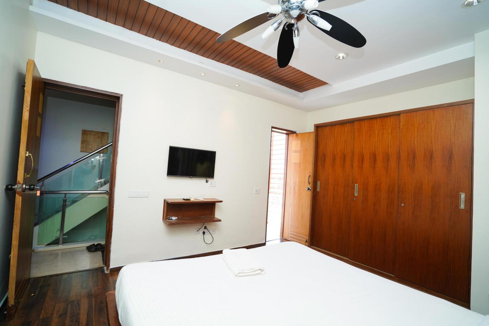 Golden Villa - Duplex House With Private Theater - Near To Alipiri And Bhudevi Ttd Ticket Counter And Kapilateertham Tirupati Dış mekan fotoğraf