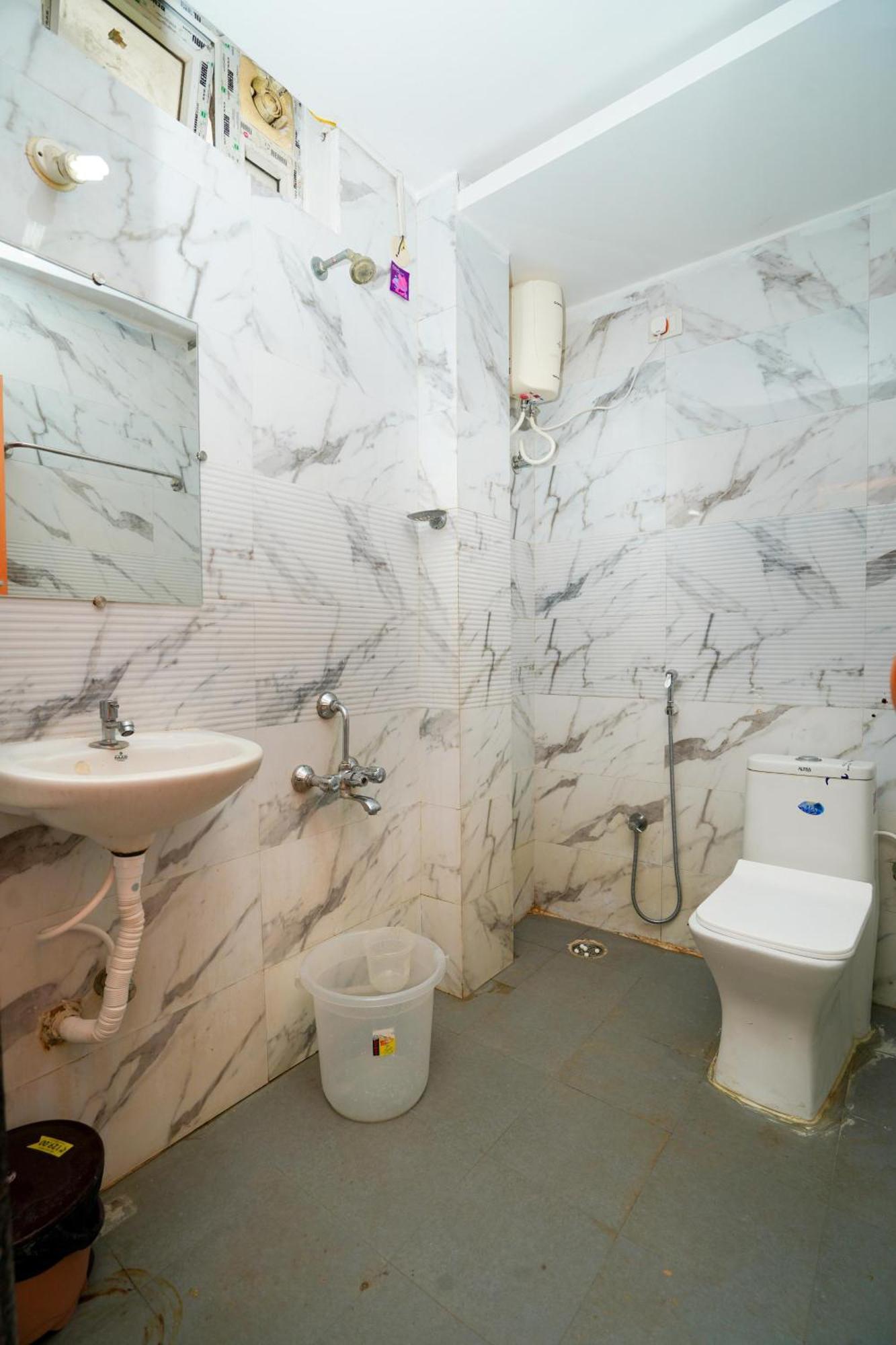 Golden Villa - Duplex House With Private Theater - Near To Alipiri And Bhudevi Ttd Ticket Counter And Kapilateertham Tirupati Dış mekan fotoğraf